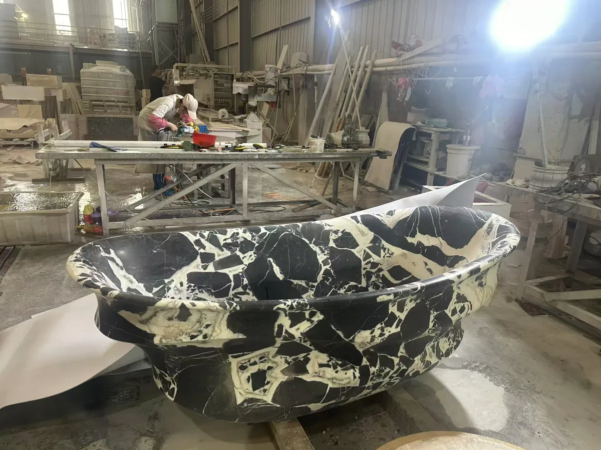 Noir Grand Antique Marble Bathtub