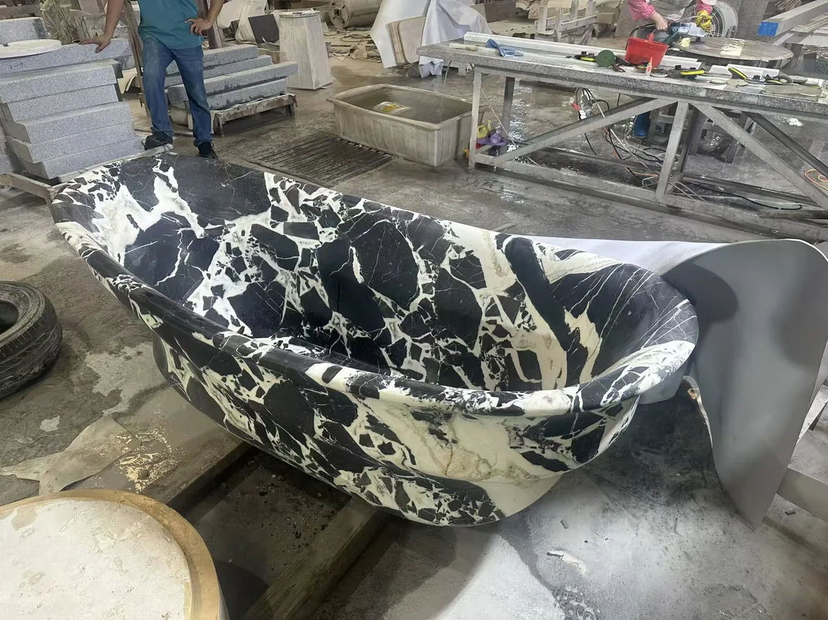 Noir Grand Antique Marble Bathtub