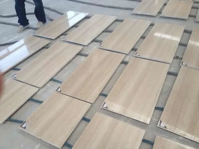 Serpeggiante Marble Beige Wooden Marble